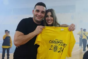 ΕΤΣΙ... το σήκωσε η ΑΕΛ! (Πανηγυρικό φωτορεπορτάζ)