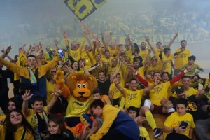 ΕΤΣΙ... το σήκωσε η ΑΕΛ! (Πανηγυρικό φωτορεπορτάζ)