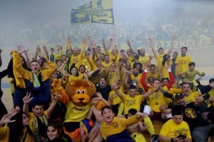 ΕΤΣΙ... το σήκωσε η ΑΕΛ! (Πανηγυρικό φωτορεπορτάζ)