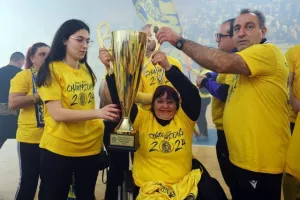 ΕΤΣΙ... το σήκωσε η ΑΕΛ! (Πανηγυρικό φωτορεπορτάζ)