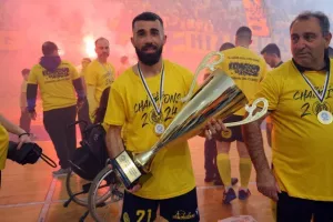 ΕΤΣΙ... το σήκωσε η ΑΕΛ! (Πανηγυρικό φωτορεπορτάζ)