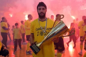 ΕΤΣΙ... το σήκωσε η ΑΕΛ! (Πανηγυρικό φωτορεπορτάζ)