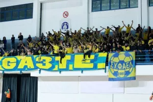 Θρίαμβος με εξάρα και Κυπελλούχος - Νταμπλούχος η ΑΕΛ! (φώτος)