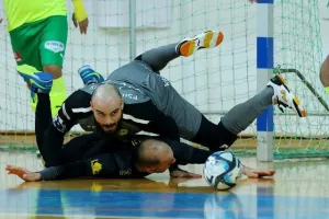 Θρίαμβος με εξάρα και Κυπελλούχος - Νταμπλούχος η ΑΕΛ! (φώτος)