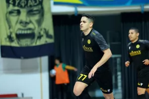 Θρίαμβος με εξάρα και Κυπελλούχος - Νταμπλούχος η ΑΕΛ! (φώτος)