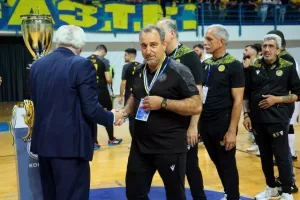 Η απονομή στους Κυπελλούχους! (Φώτος/Βίντεο Kerkida)