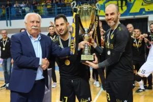 Η απονομή στους Κυπελλούχους! (Φώτος/Βίντεο Kerkida)