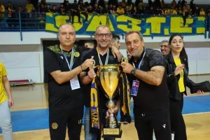 Η απονομή στους Κυπελλούχους! (Φώτος/Βίντεο Kerkida)