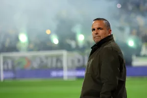 Μπεν Σιμόν/Κερδίζει ή χάνει 