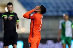 Καρμιώτισσα - ΑΕΖ: Χωρίς νικητή, άκυρο γκολ και για λίγο… χωρίς φως (φώτος)