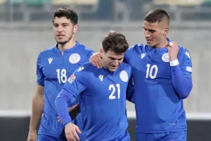 Γιατί…Πιέρος και Τζιωνής 