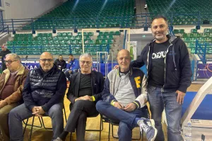 Δυνατή παρέα με άρωμα... ΑΠΟΕΛ