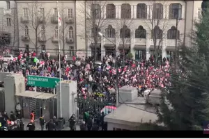 Γεωργία-Ελλάδα: Χαμός έξω από το γήπεδο