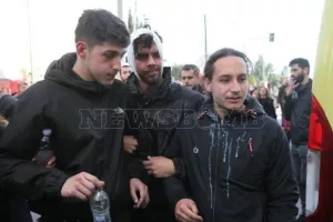 Βία και τραυματίες στο Σύνταγμα για τα μη κρατικά πανεπιστήμια