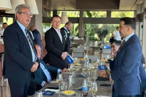 Γεύμα και καλωσόρισμα στην ΑΕΚ (Φώτος)