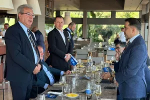 Γεύμα και καλωσόρισμα στην ΑΕΚ (Φώτος)