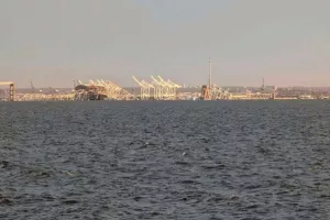 Βαλτιμόρη - γέφυρα: Δύο άνθρωποι ανασύρθηκαν ζωντανοί- Συνεχίζονται οι έρευνες