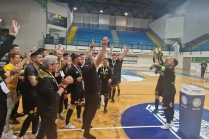 Η απονομή στους Κυπελλούχους! (Φώτος/Βίντεο Kerkida)