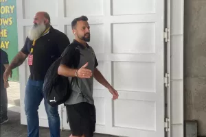 Η άφιξη της ΑΕΚ (Φώτος)