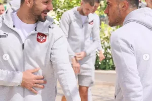 Βόλταραν χαλαρά οι Σέρβοι (φώτος)