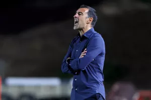 Φωνάζει!