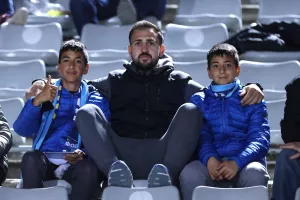 Η είσοδος των ομάδων και ο κόσμος της Πάφου (ΒΙΝΤΕΟ Kerkida/φώτος)