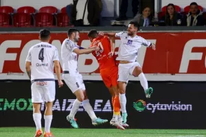 Οθέλλος-Καρμιώτισσα: Πήρε το τρίποντο… τον σπρώχνει προς την Β’ Κατηγορία (φώτος)