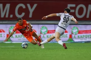 Οθέλλος-Καρμιώτισσα: Πήρε το τρίποντο… τον σπρώχνει προς την Β’ Κατηγορία (φώτος)