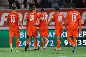 Οθέλλος-Καρμιώτισσα: Πήρε το τρίποντο… τον σπρώχνει προς την Β’ Κατηγορία (φώτος)