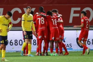 Νέα Σαλαμίνα - ΑΕΛ: Το μοίρασαν με Ντουρμισάι και Μορέιρα
