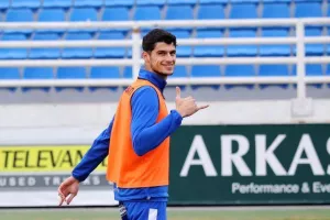 Εθνικός - Νέα Σαλαμίνα: Την νίκησε... και την προσπέρασε! (Φώτος)