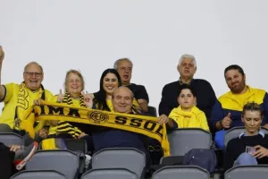 Οι φίλοι της ΑΕΛ στο "Αλφαμέγα" (Φώτος)