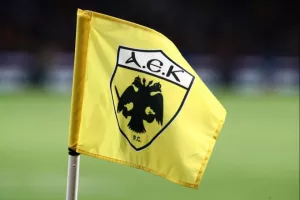 ΑΕΚ για VAR και διαιτησία: «Να μείνει δημόσια η σύμβαση για το VAR - Να έρθουν elite διαιτητές και να μην απειλούνται»