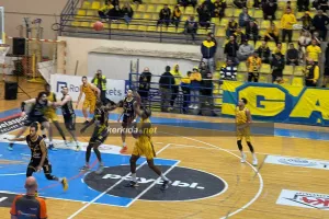 Με τον κόσμο σύμμαχο λύγισε τους Κοσοβάρους η ΑΕΛ! (ΦΩΤΟΣ kerkida)