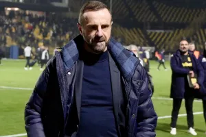 Μάντζιος: "Όλοι στην ομάδα αντιλαμβάνονται πόσο πολύ ο οργανισμός του Άρη θέλει το Κύπελλο"