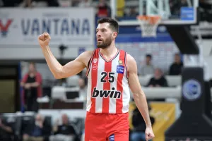 Παράσταση για έναν ρόλο!