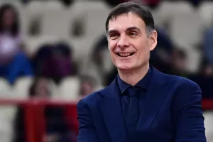 Ο mr. 94,91% Μπαρτζώκας σε ιστορική κορυφή του Ολυμπιακού
