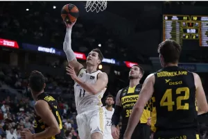 Marca: «Στη Ρεάλ θεωρούν ήδη φευγάτο τον Χεζόνια»