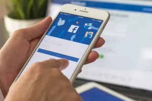 Λύθηκαν τα προβλήματα στο Facebook -Κανονικά τα μηνύματα του Messenger