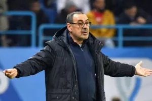 Νότιγχαμ Φόρεστ: "Χυλόπιτα" από Σάρι!