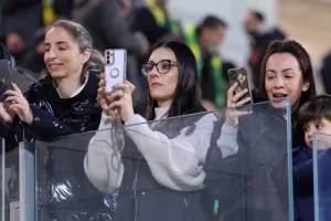 (Φωτορεπορτάζ) Ο κόσμος της ΑΕΚ στην "Αρένα"