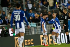 Οργή Πόρτο για τη διαιτησία με Εστορίλ (βίντεο)