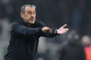 Φήμες για επιστροφή του Σάρι στη Νάπολι μαζί με τον Ζορζίνιο
