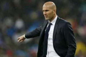 Ο Ζιντάν δεν... ψήνεται να αναλάβει την Μάντσεστερ Γιουνάιτεντ