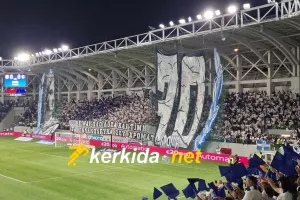 Τρομερή ατμόσφαιρα και κορεό από τη Θύρα 1 (ΒΙΝΤΕΟ/Φώτος Kerkida)