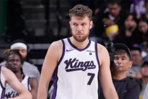 Εκτός playoffs ο Βεζένκοφ, πέρασαν εμφατικά οι Πέλικανς