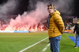Την Κυριακή δεν μπορεί να έχει δυο πρόσωπα 