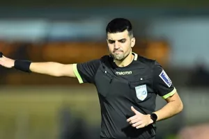 Χριστοδούλου στο Ολυμπιακός - Ομόνοια 29Μ (Οι ρεφ στη Β’ Κατηγορία)