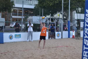 Η χαρά του Beach Volley… μοιράστηκε στα δύο!