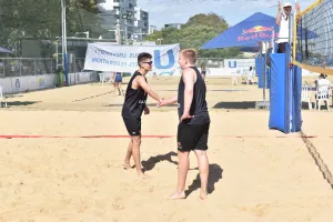 Η χαρά του Beach Volley… μοιράστηκε στα δύο!